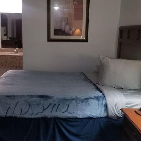 Hotel 2 Queen Beds Hotel Room 237 Booking สติลวอเตอร์ ภายนอก รูปภาพ